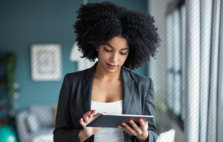 Women looking at tablet 